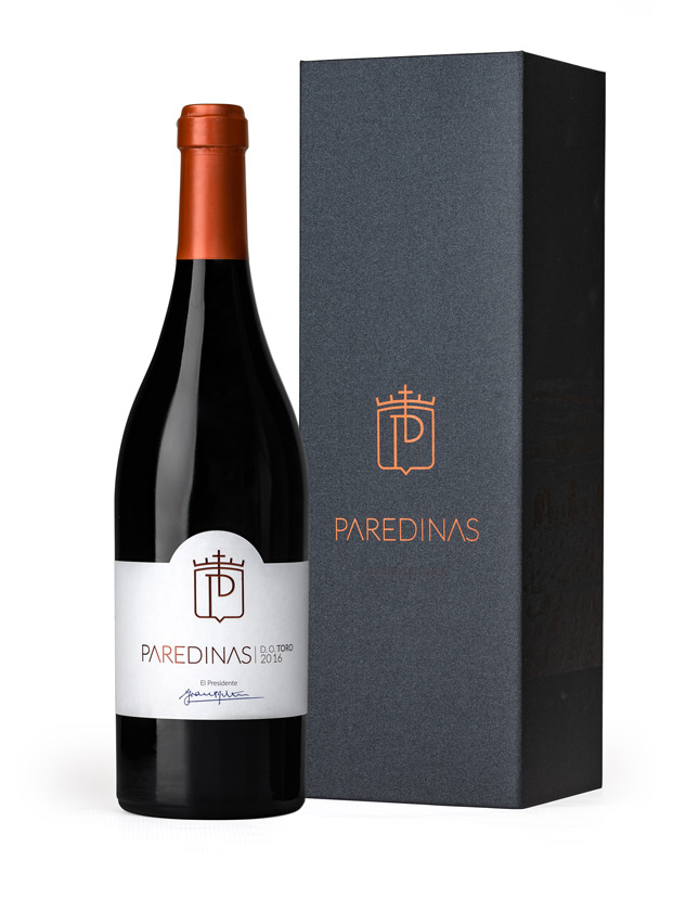 Paredinas_Estuche&botella